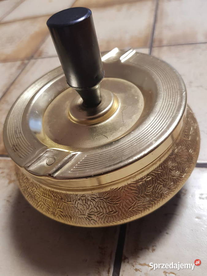 Z kolekcjiNowaEpoka PRLPopielniczka barowadomowa Gorzów Wielkopolski