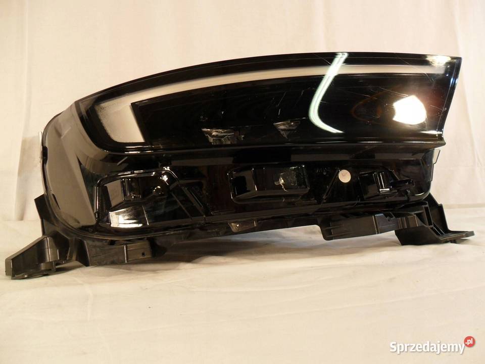 REFLEKTOR PRZÓD STRONA PRAWA OPEL MOKKA B Lampy przednie