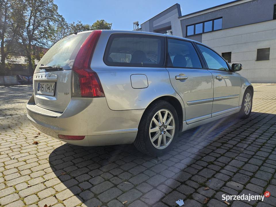 Sprzedam VOLVO V50 18 benzynagaz 2008