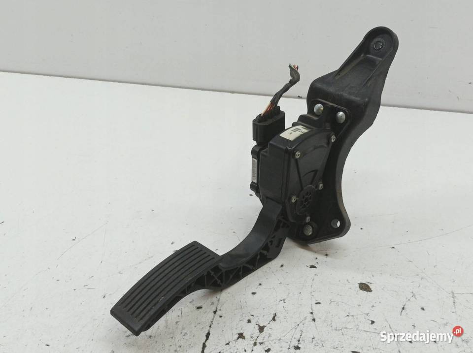 PEDAŁ POTENCJOMETR GAZU FDO0082A3J100 30 D 239