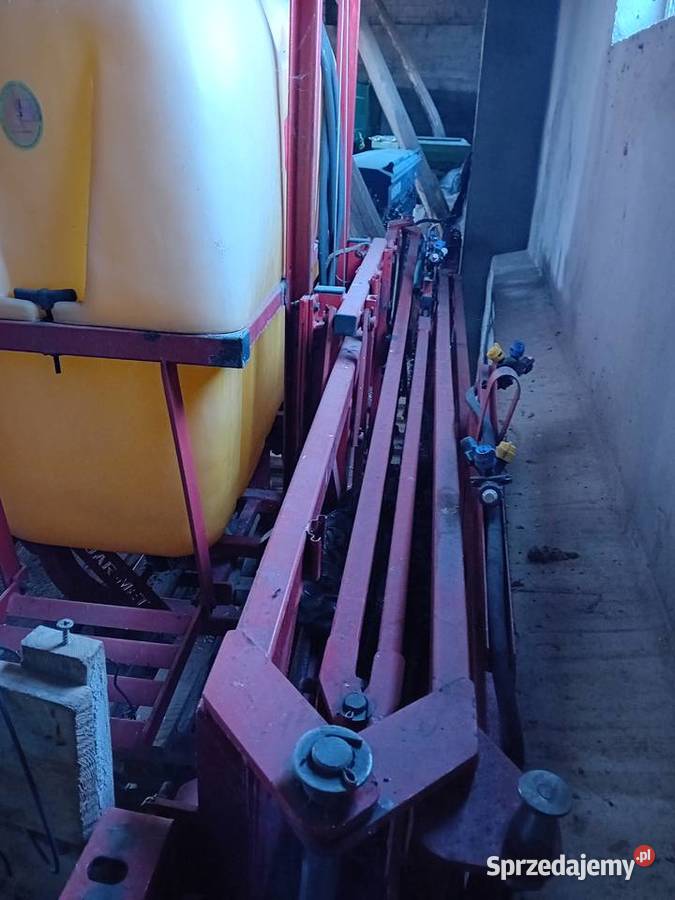 Opryskiwacz 15m polowy zawieszany 600L sprzedam