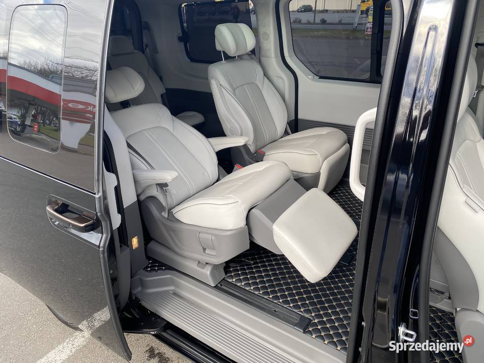 Hyundai Staria 22 CRDi Signature Lounge 4/5