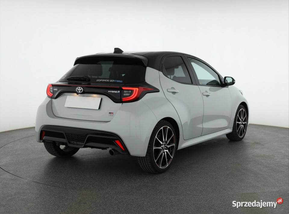 Toyota Yaris 15 VVTi Hybrid automatyczna mazowieckie Piaseczno