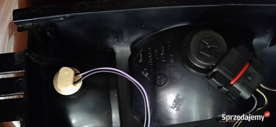 Plymouth Voyager wersja USA lmapa prawy tył Andrzejów