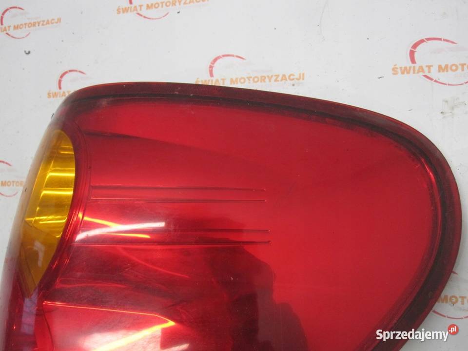 MITSUBISHI L200 07r Lampa prawy tył tylna osobowe Kielce