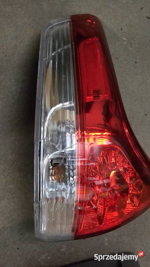 Toyota Sienna 20112014 lampa tył LEWA Białystok