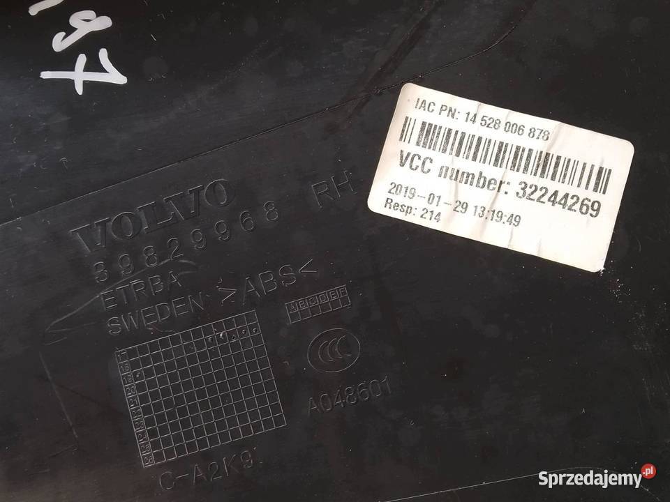 OSŁONA SŁUPKA B PRAWA CZARNA 32244265 Volvo XC osobowe świętokrzyskie