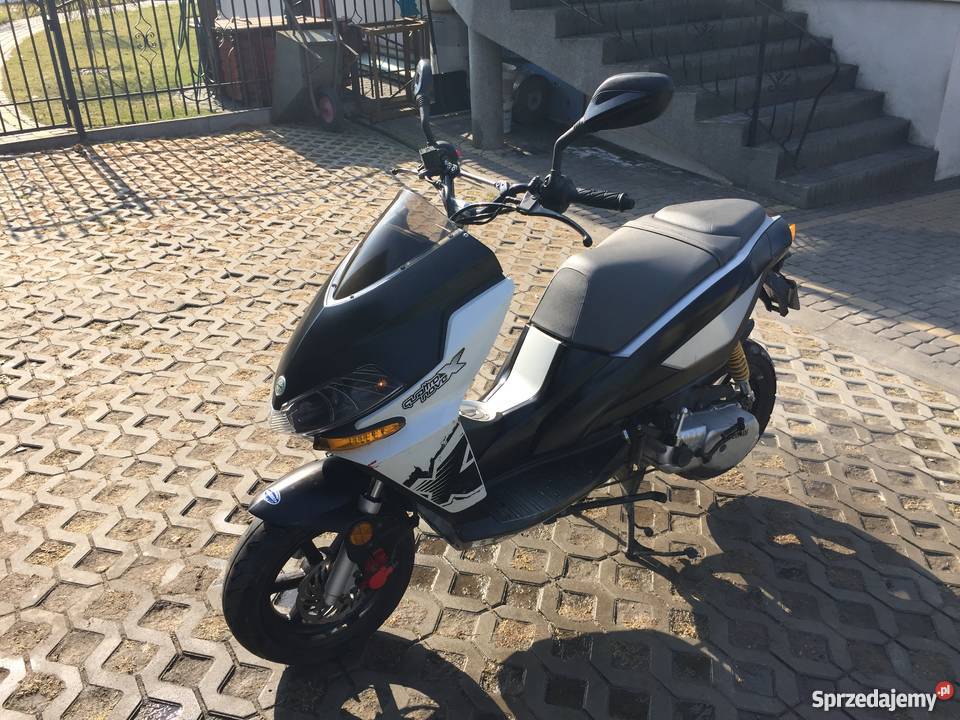 Skuter włoski Benelli 49X Quattro Nove Starachowice