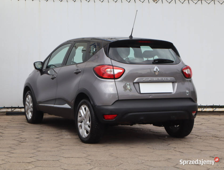 Renault Captur 09 TCe Rok produkcji 2017 Łódź