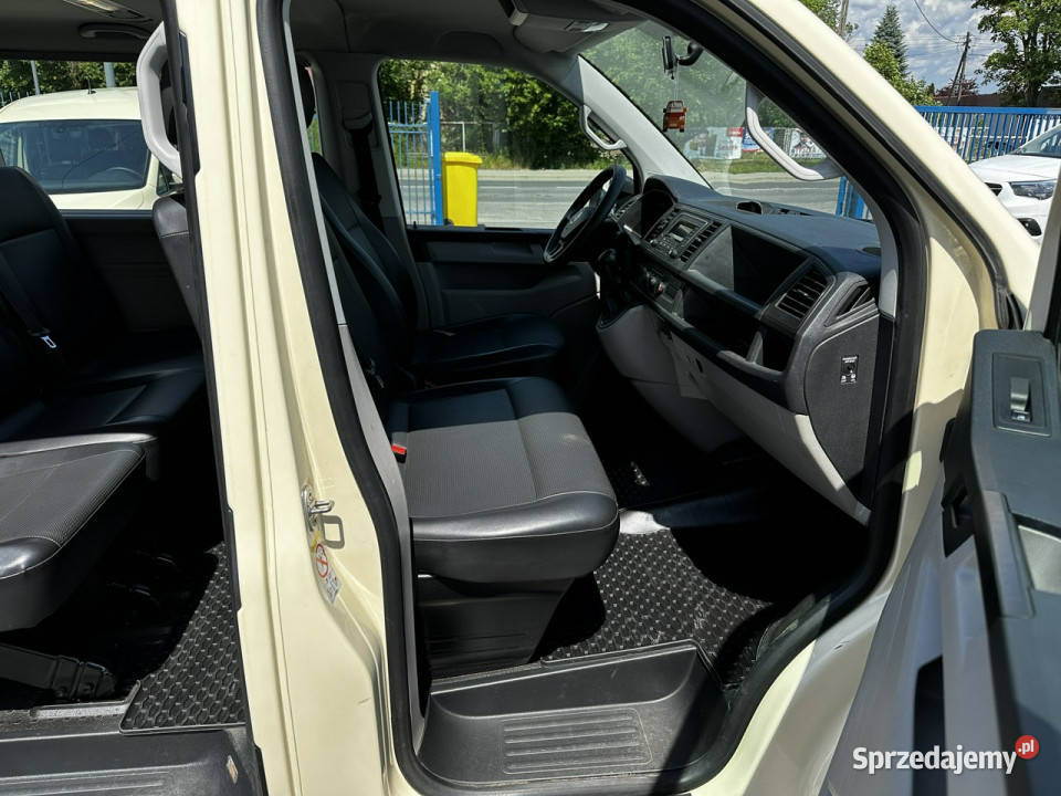 Volkswagen Caravelle T6 Caravelle do przewozu diesel Syców