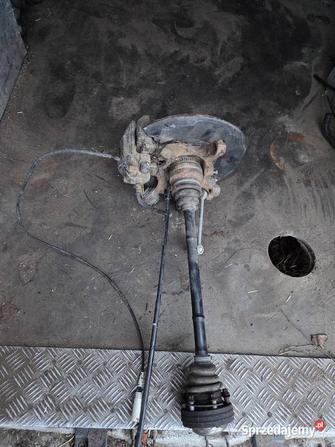 Zwrotnica półoś prawa do BMW E91 320D 2010 Pyzdry