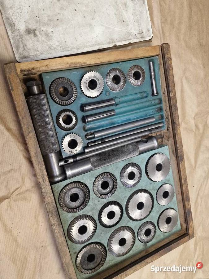 zestaw frezów do gniazd zaworowych chyba prl Siechnice sprzedam