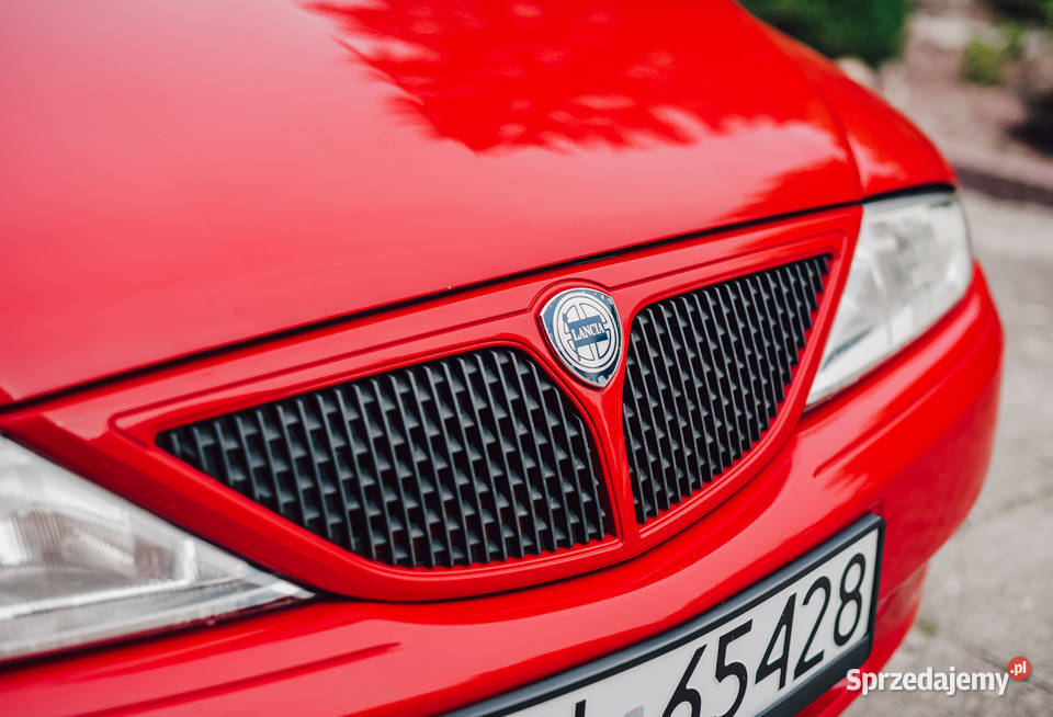 Lancia Y Ypsilon Elefantino Rosso