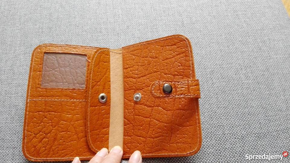 Pamiątki z PRL NOWY DAMSKI SKÓRZANY PORTFEL BEŻ Łódź