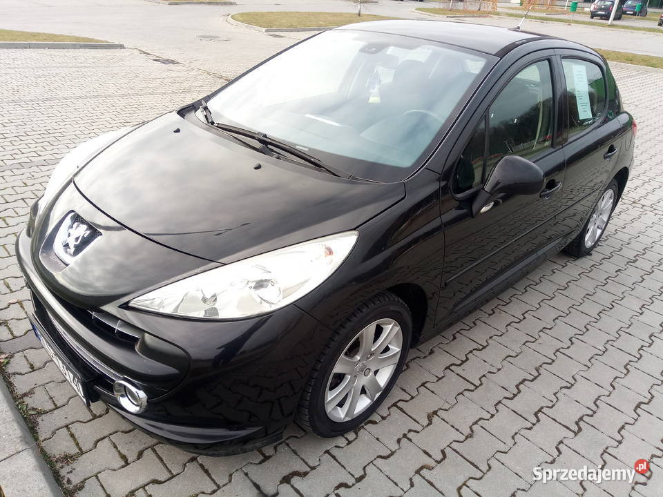 Peugeot 207 16 Benzyna Przebieg 102 000 manualna Samochody osobowe sprzedam