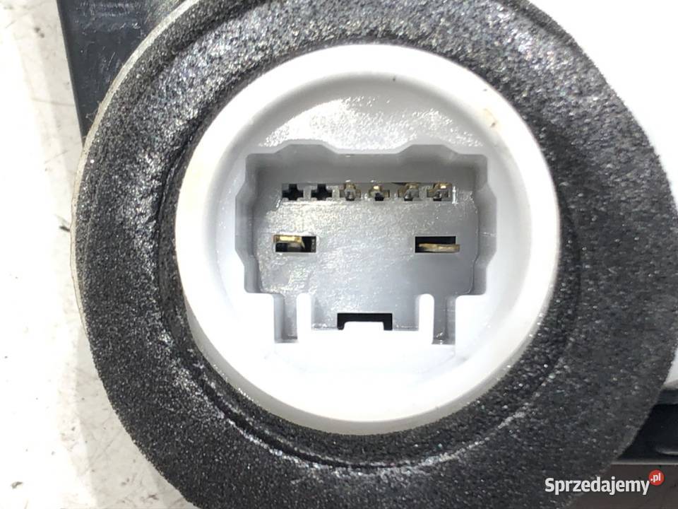 ZAMEK DRZWI PRAWY PRZÓD TOYOTA YARIS III