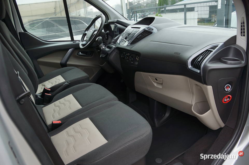 Ford Tourneo Custom 20 Diesel 170 9osób