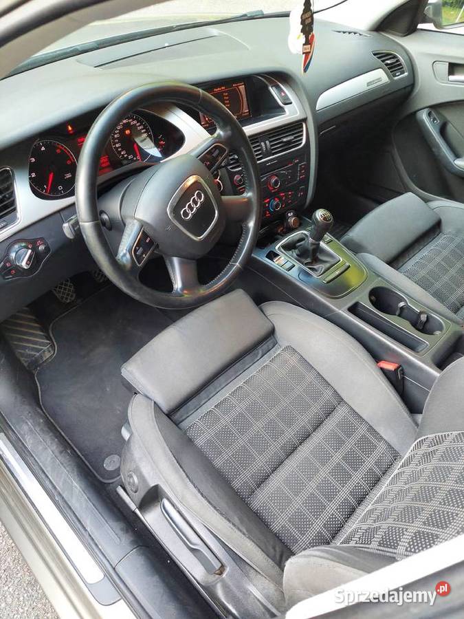 AUDI A4 B8 quattro 2010r 20 tdi 170 A4