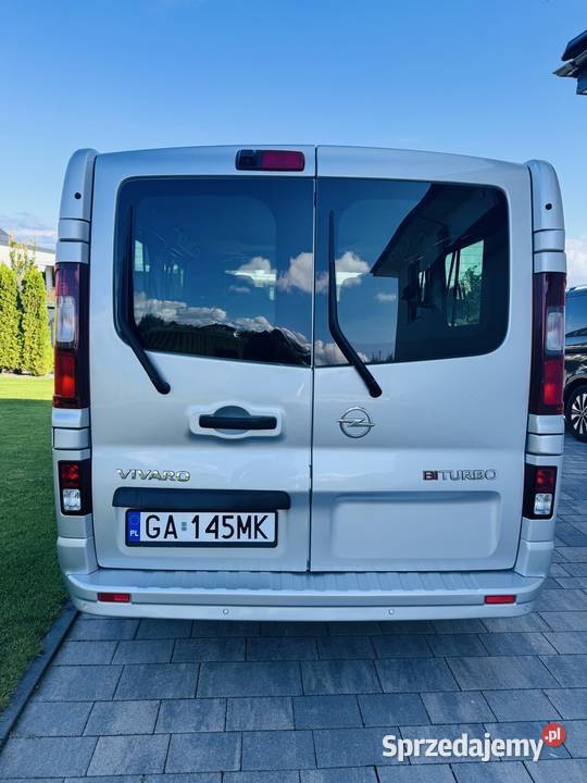 Opel Vivaro Salon 9 osobowy Kamera Gdynia
