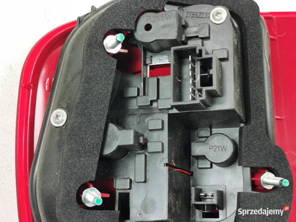 LAMPA PRAWY TYŁ FIAT MULTIPLA 2010 MAGNETI Lampy cofania