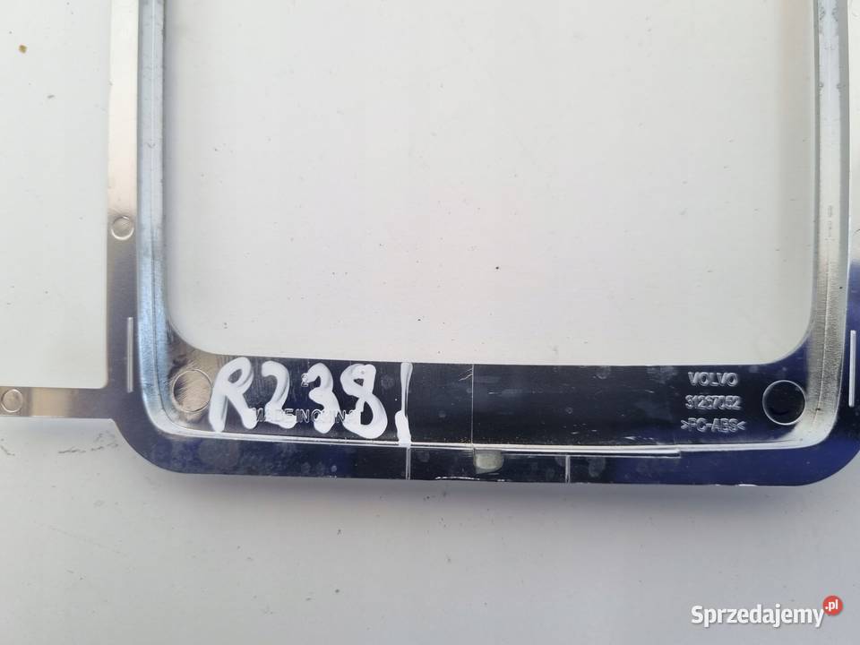 Volvo S60 II V60 V40 II RAMKA RADIA Dekor Chełm