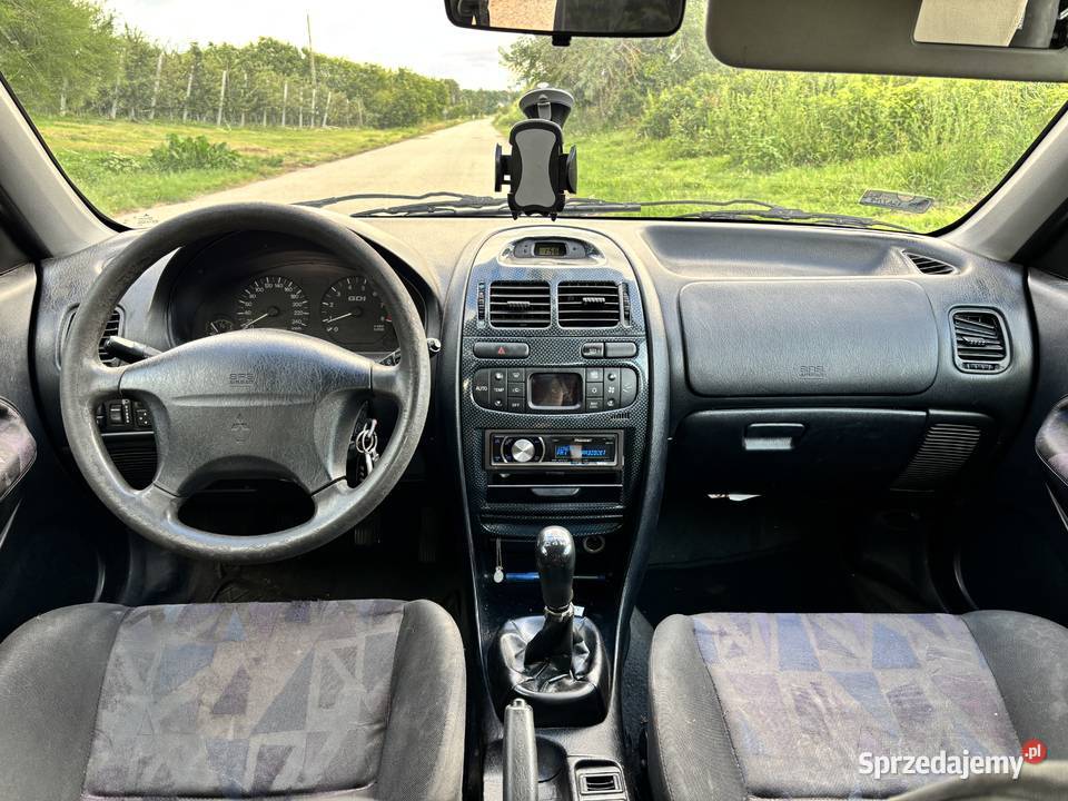 Mitsubishi Carisma 18 GDI świętokrzyskie
