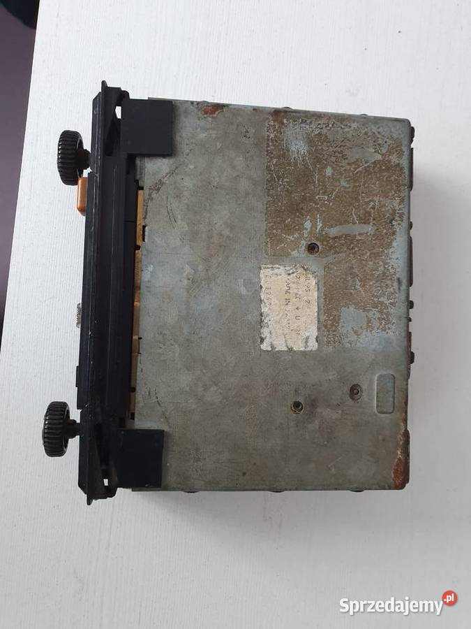 Stare zabytkowe radio samochodowe Philips 682 Kępice