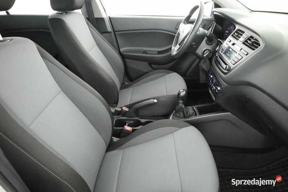 Hyundai i20 12 nieuszkodzony Piaseczno sprzedam
