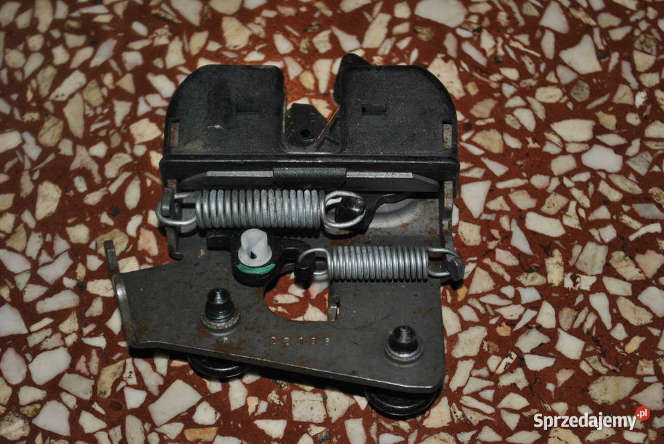 Zamek lewy BMW E60 F10 F06 G20 F32 F82 E90 F87 Poręba