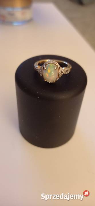 Piękny kamień naturalny Opal 15średnica 172mm srebro Warszawa