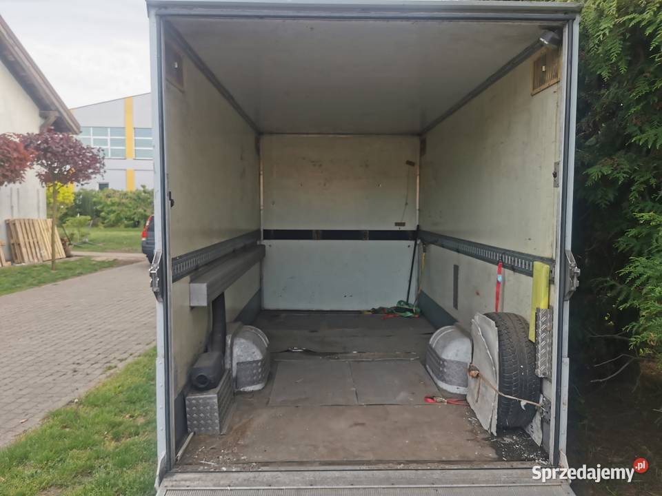 Renault master 25 dci kontener nieuszkodzony Czernikowo