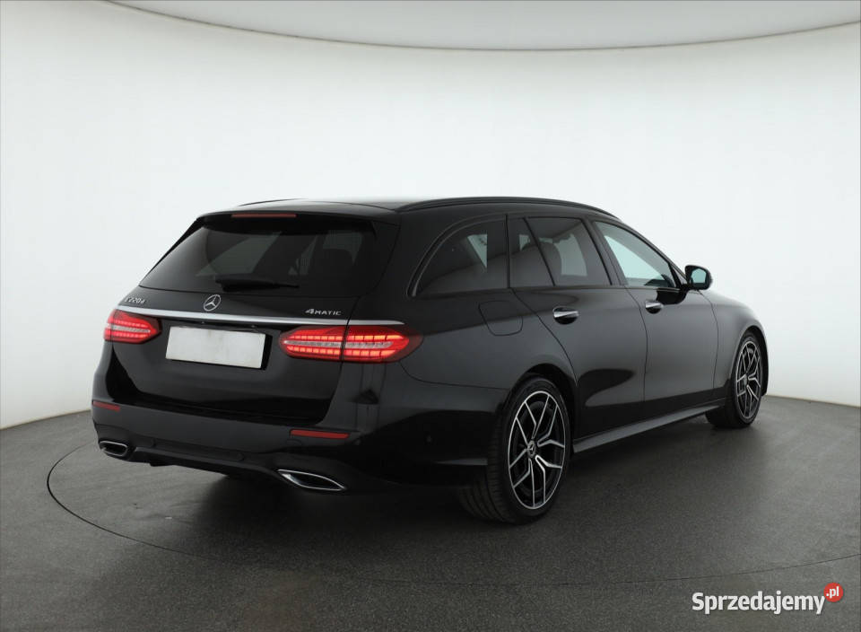 Mercedes E E 220 d 4MATIC mazowieckie Piaseczno