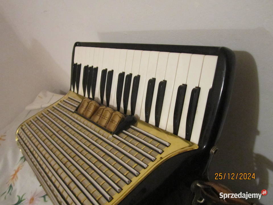 Hohner Concerto 72 basy35 chóryVIDEO Instrumenty klawiszowe i MIDI Jaworzno