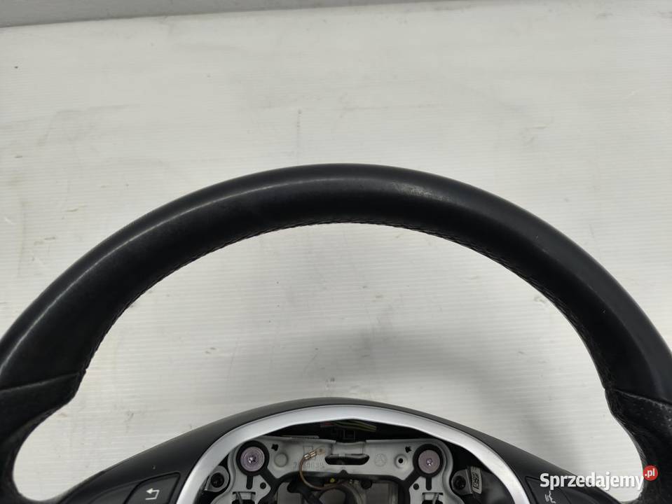 KIEROWNICA MULTIFUNKCJA SKÓRA MERCEDES W204 LIFT osobowe Kierownice