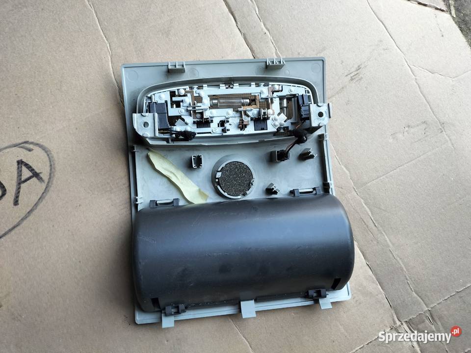 FORD FOCUS C MK1 LAMPKA PODSUFITKI WNĘTRZA Kamień-Kolonia