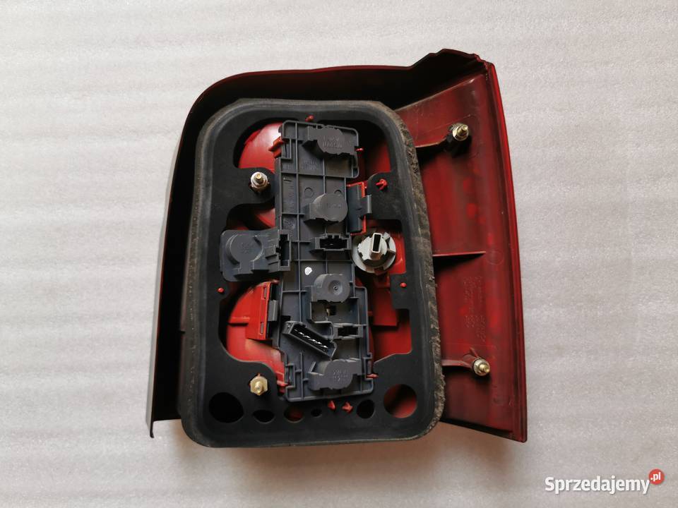 Lampa Lewy Tył Tylna Lewa VW Passat B5 Lift osobowe Oświetlenie Wyszków sprzedam
