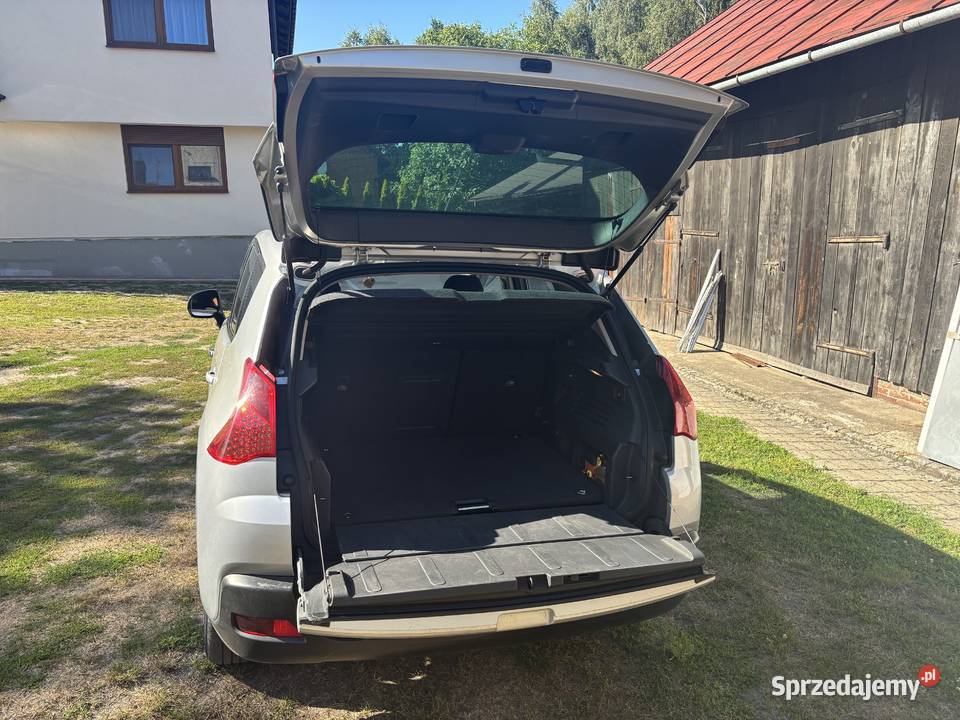 Peugeot 3008 16 diesel 2010r welurowa tapicerka sprzedam