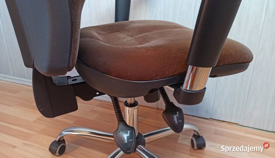 Fotel biurowy obrotowy Kulik System Business