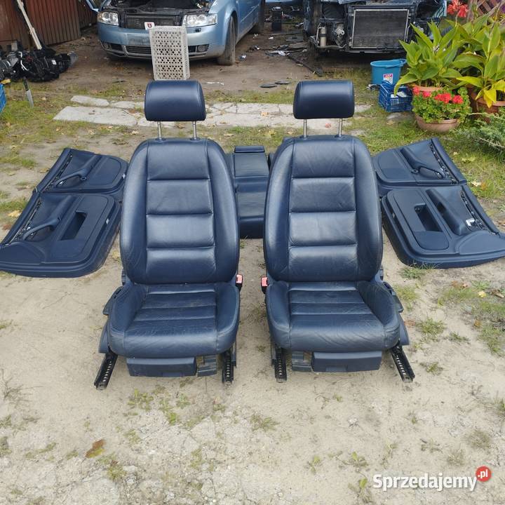 Granatowa skóra fotele kanapa boczki Audi a4b6 Motoryzacja Serpelice sprzedam