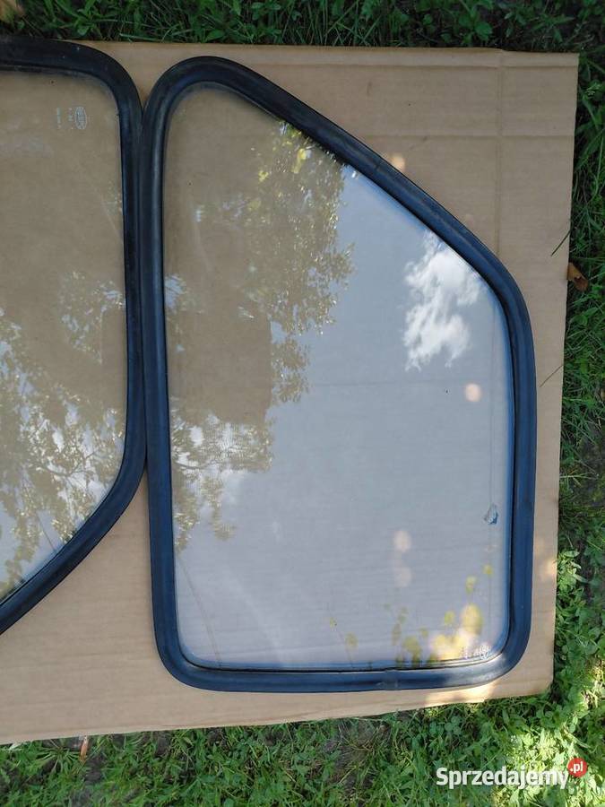 Szyby tył oryginalne Fiat 126p 1979 roku osobowe mazowieckie