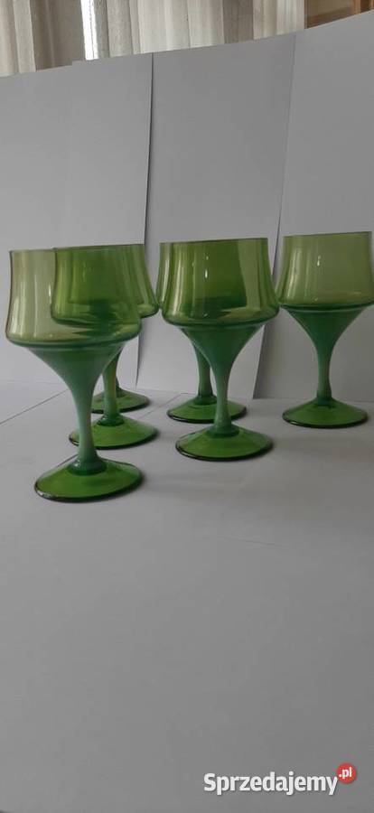 Kieliszki że szkła kolorowego Świdnica Polska sprzedam