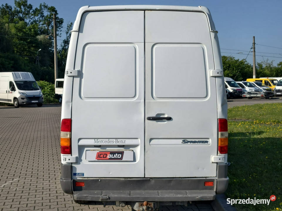 Mercedes Sprinter 27CDI 156 klimatyzacja bez Rok produkcji 2002