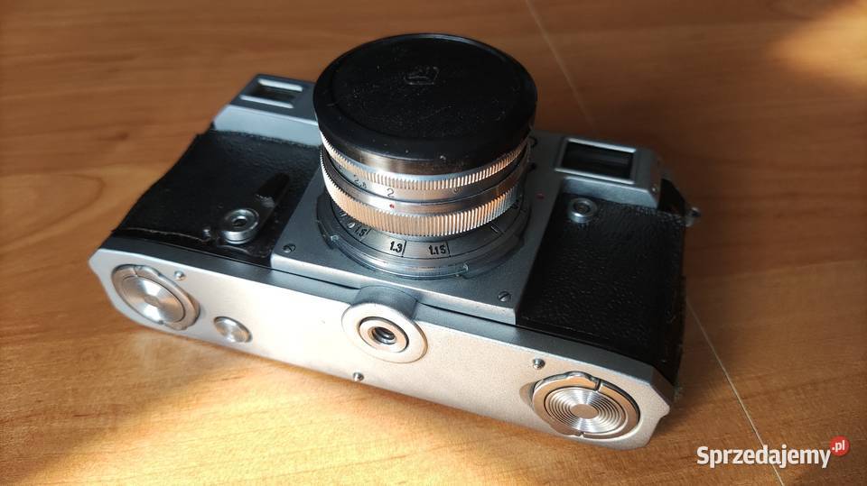 Aparat fotograficzny Kiev i obiektyw Jupiter 8M