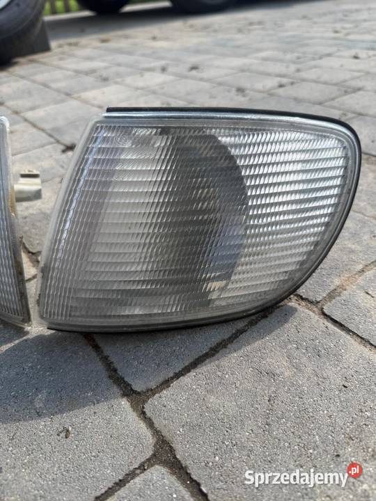 Kierunkowskazy Audi A6 C4 S6 C4 Hella