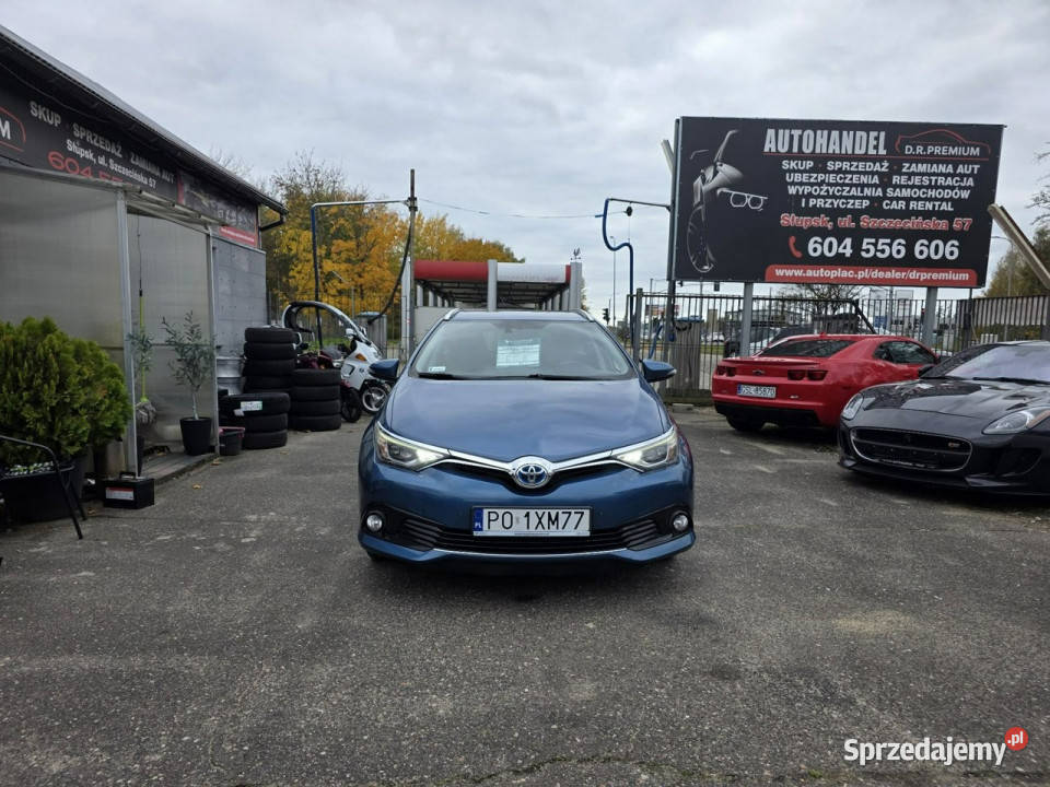 Toyota Auris 18 Hybryda 136 Automat Kamera przyciemniane szyby Auris Słupsk sprzedam
