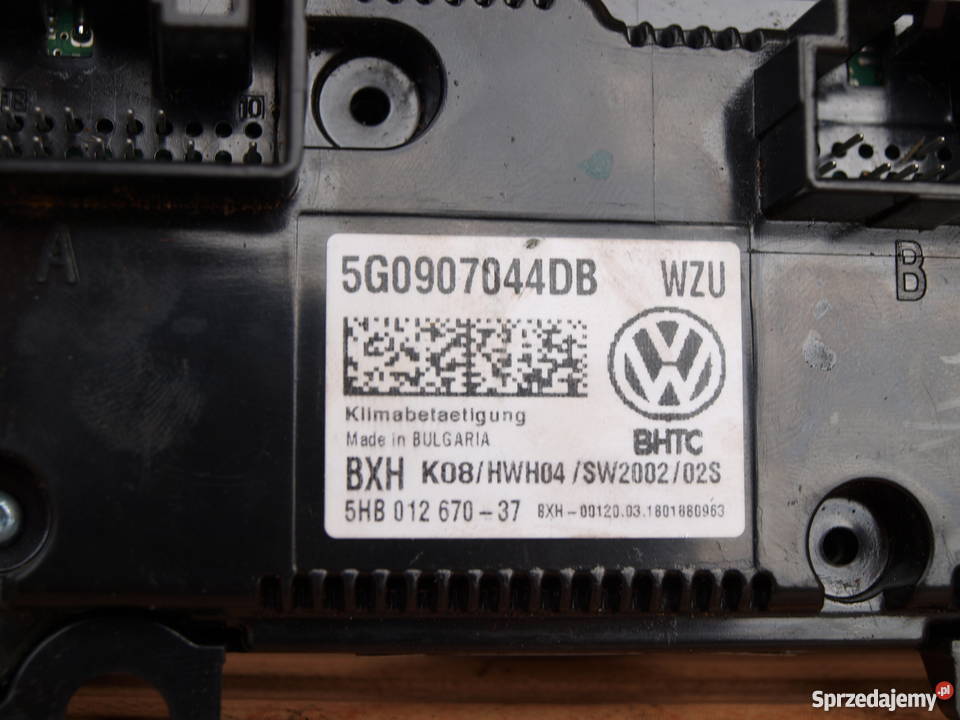 VW Arteon Golf Passat Touran TRoc Tiguan Sharan Części