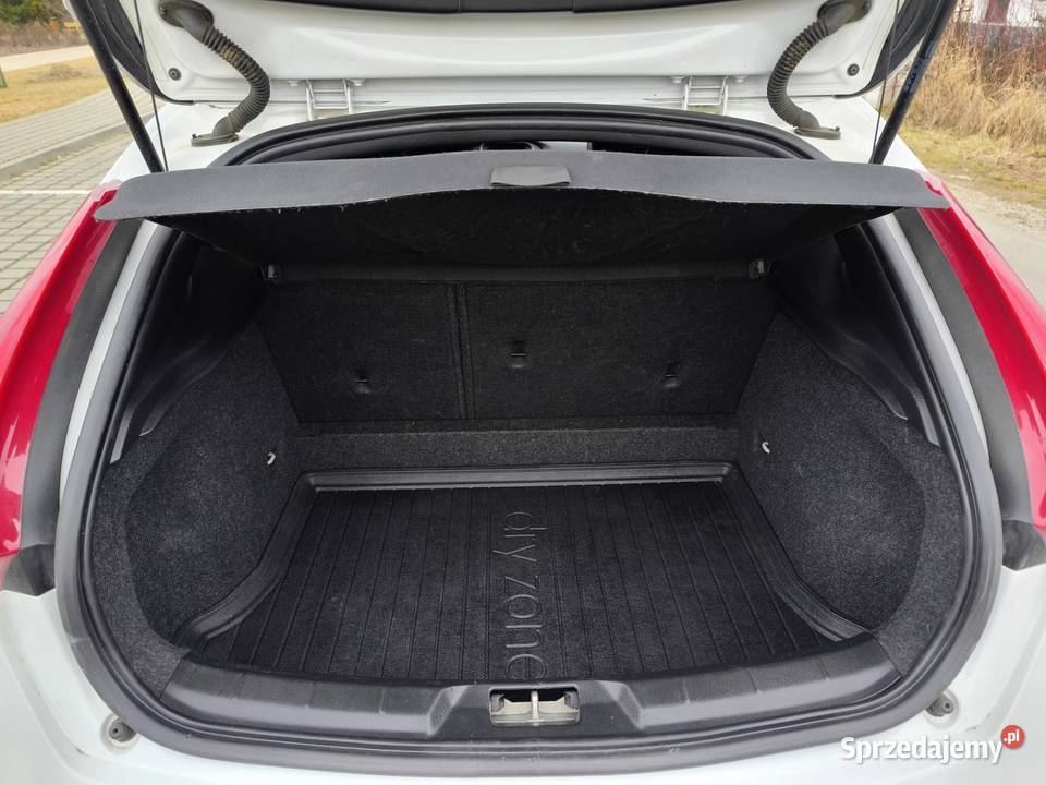 Volvo V40 2018 20 Diesel R DESIGN Radomsko sprzedam