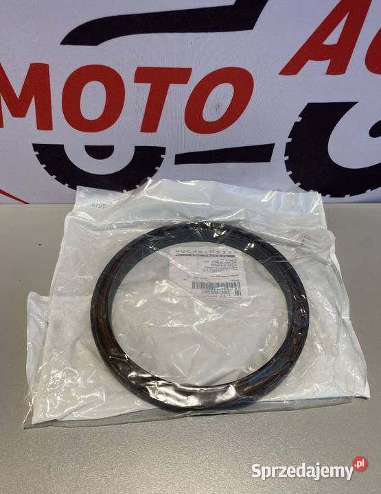 Uszczelniacz wału korbowego Case Holland Steyr podlaskie Białystok