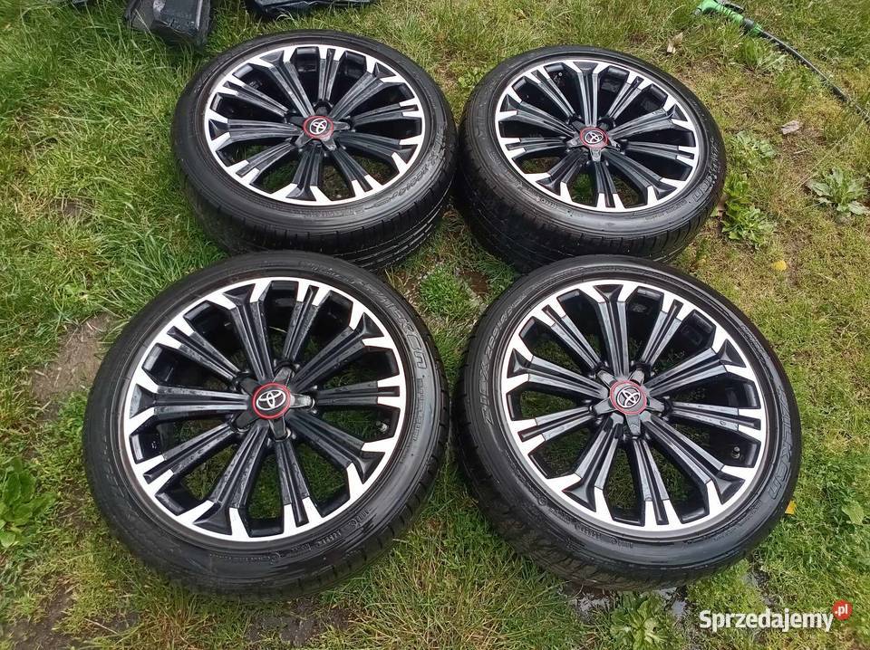 Toyota Corolla GR oryginalne piękne koła 2024 r osobowe mazowieckie Warszawa sprzedam