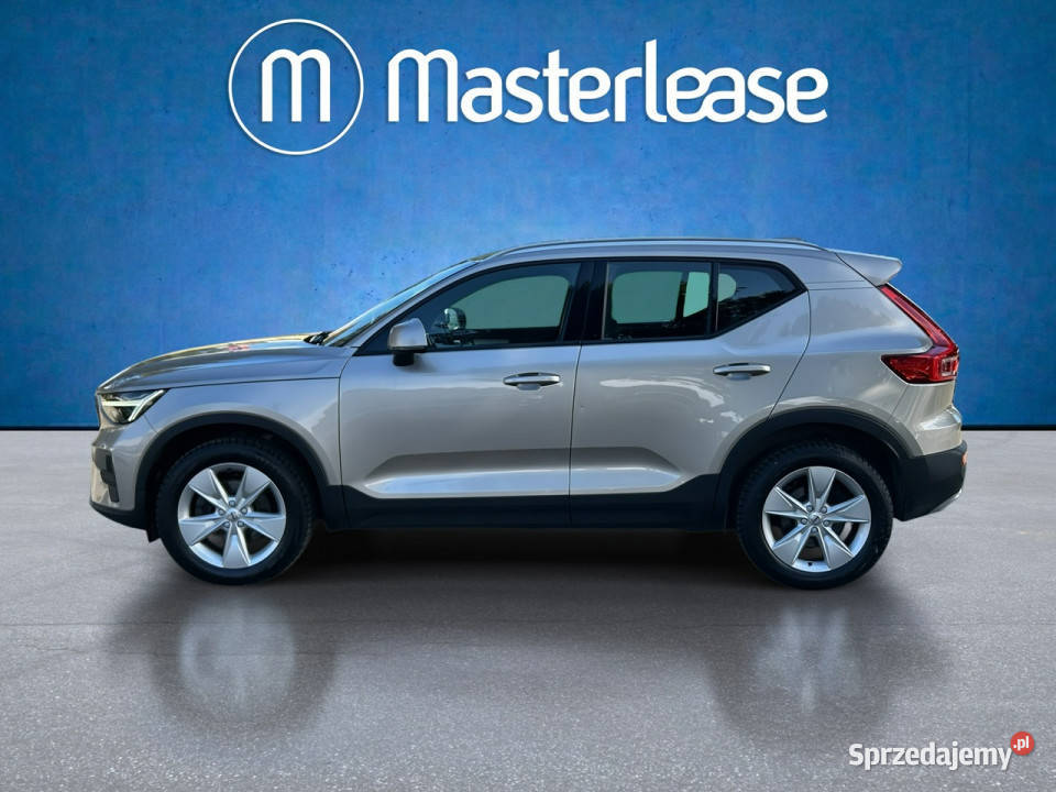 Volvo XC 40 B3 Core Z Polskiego Salonu Faktura światła LED XC 40 Warszawa